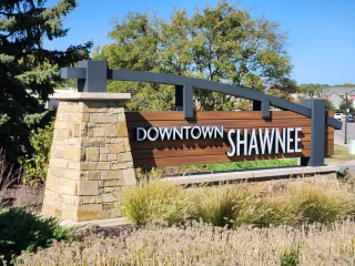 Shawnee lawn care and landscaping services