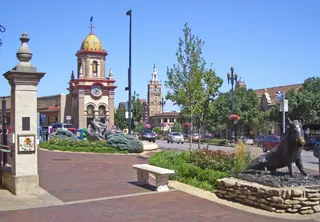 South Kansas City lawn care and landscaping services