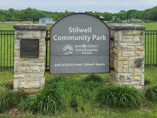Stilwell, KS lawn care and landscaping